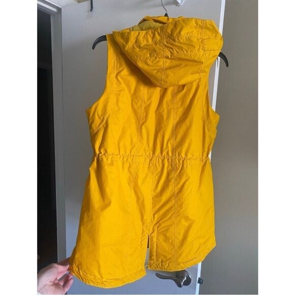 ATHLETA ROCKVIEW VEST SIZE MEDIUM - Picture 6 of 10